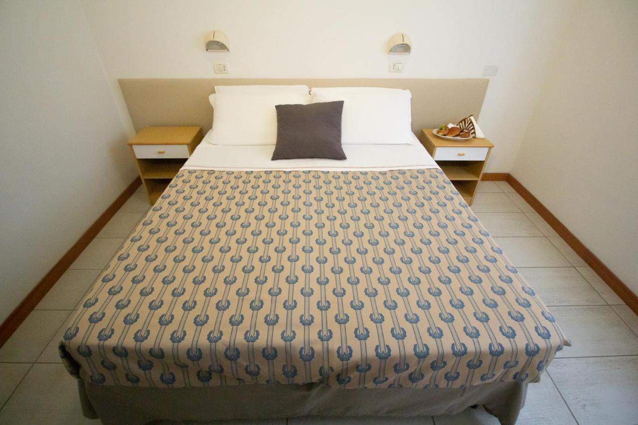 Hotel Morri Беллария-Иджеа-Марина Экстерьер фото
